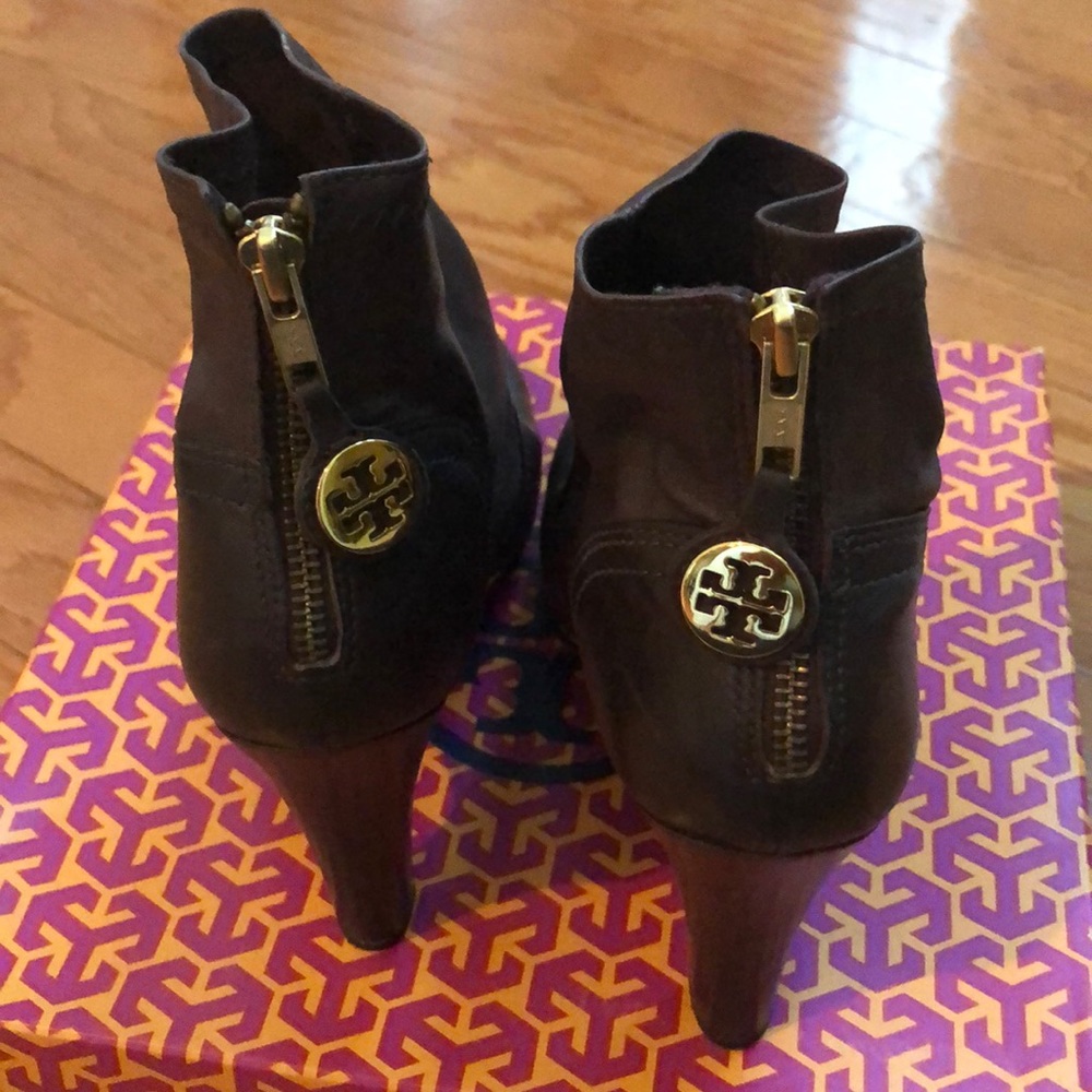 Tory Burch Boot 9.5 Brown
